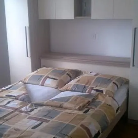 Angelika Apartment *
